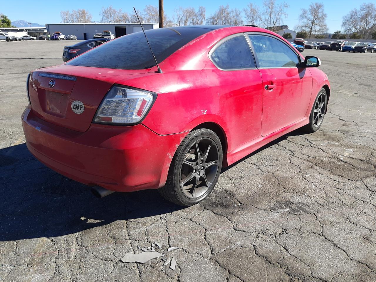 Photo 4 from auction – 2005 TOYOTA SCION TC with VIN JTKDE177950050553