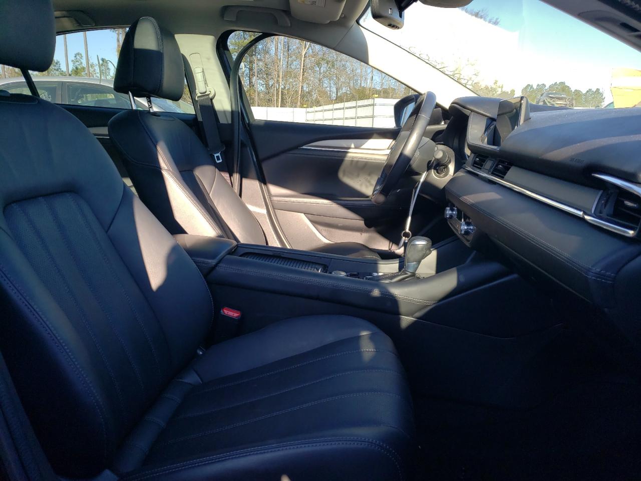 Photo 5 from auction – 2018 MAZDA 6 TOURING with VIN JM1GL1VMXJ1326908