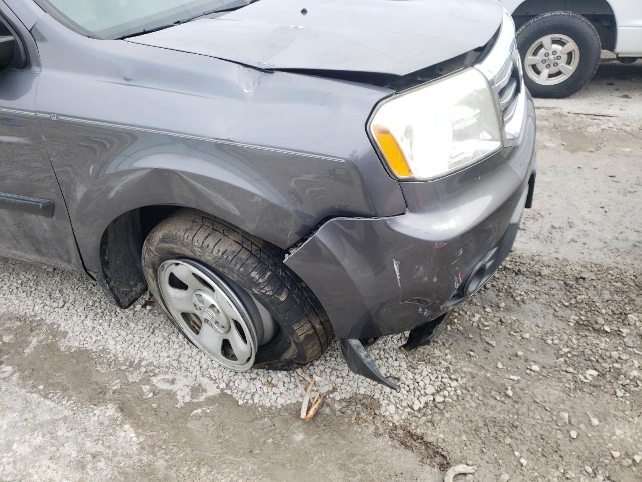 Photo 9 from auction – 2015 HONDA PILOT LX with VIN 5FNYF4H29FB006131