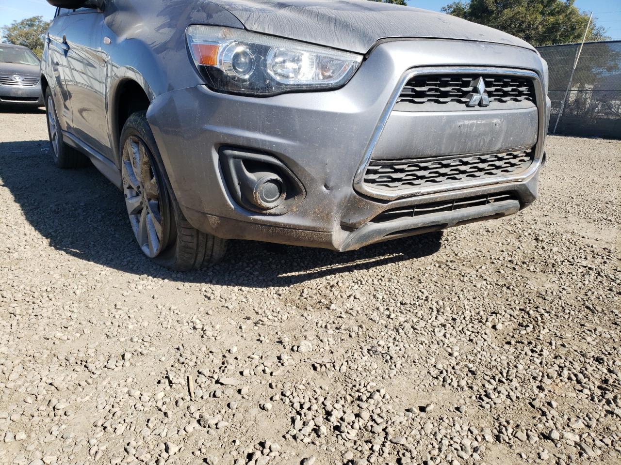 Photo 9 from auction – 2015 MITSUBISHI OUTLANDER with VIN 4A4AR3AU5FE002358