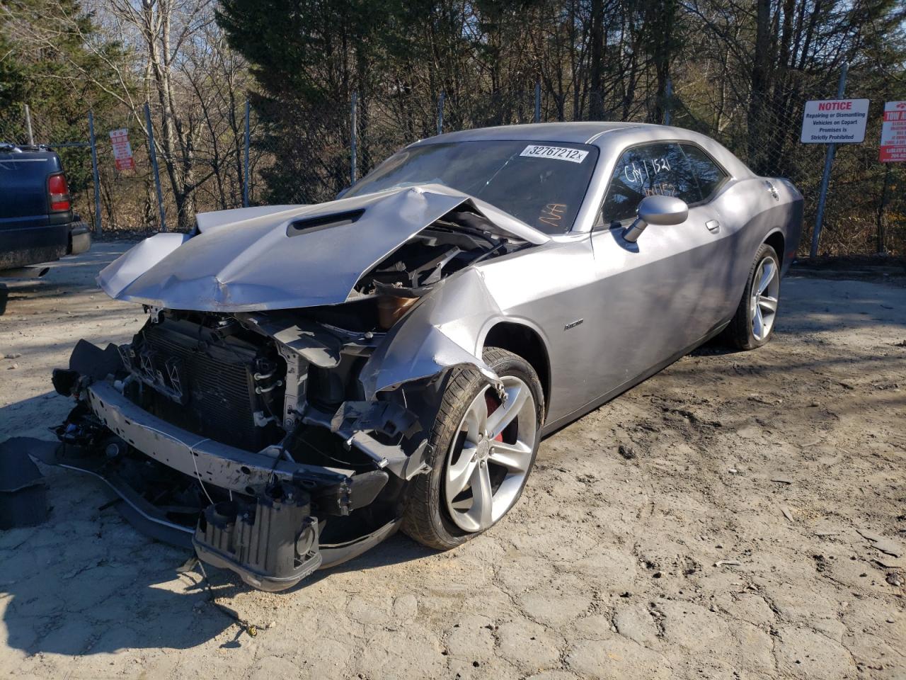 Photo 2 from auction – 2016 DODGE CHALLENGER with VIN 2C3CDZBT6GH176655