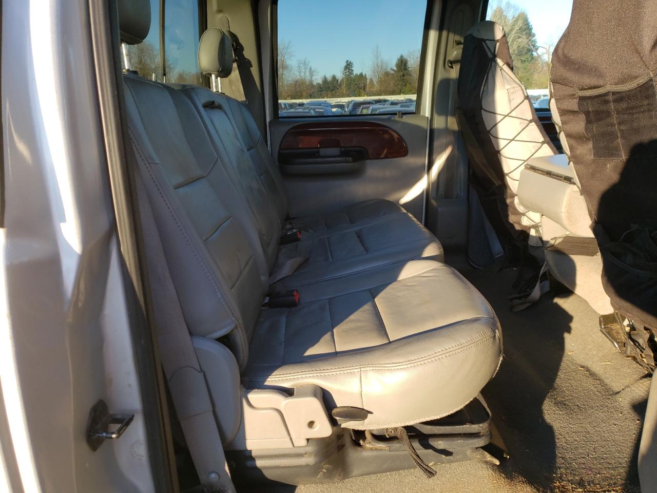 Photo 6 from auction – 2006 FORD F350 SRW S with VIN 1FTWW31P66EA07732