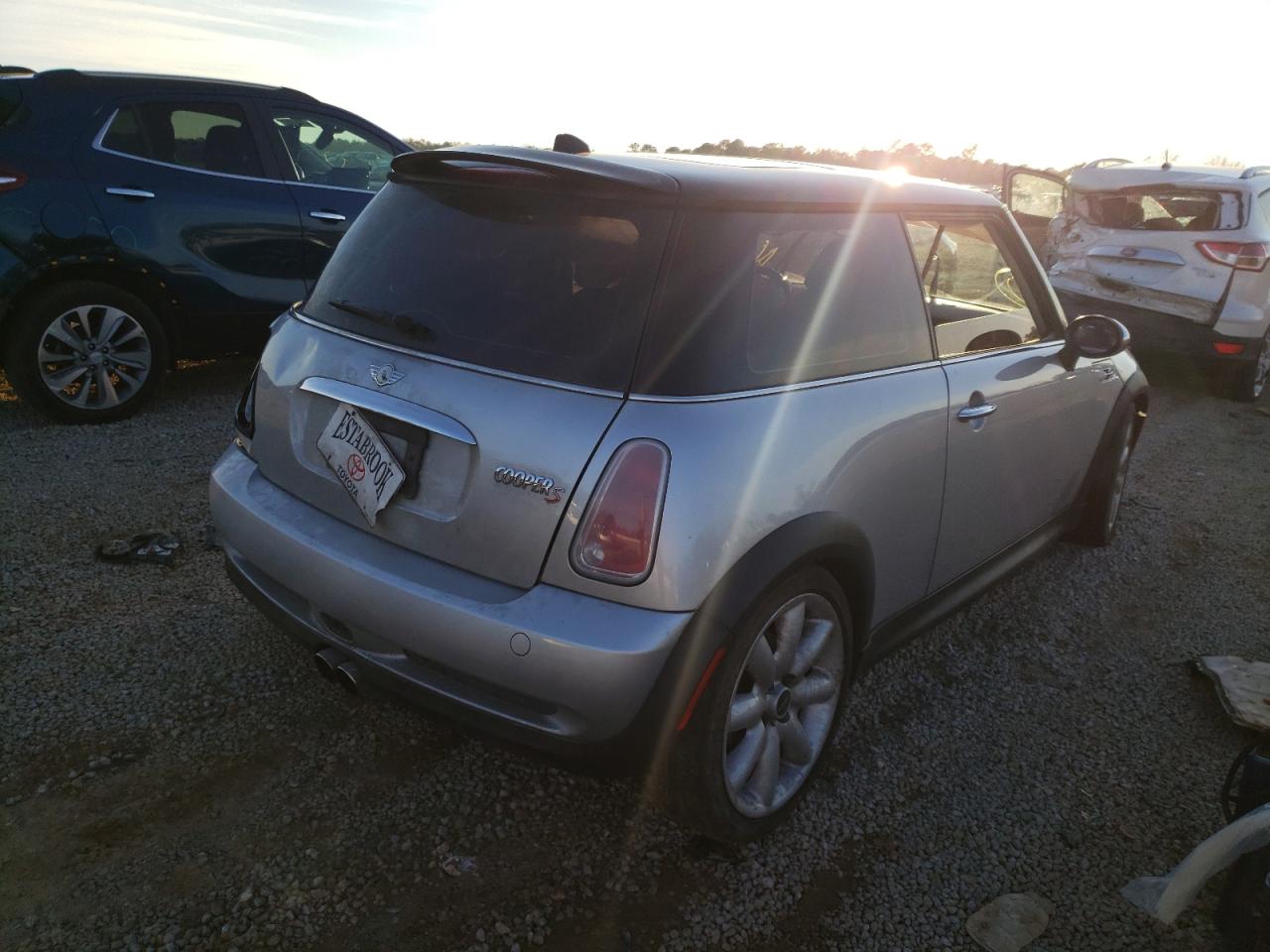 Photo 4 from auction – 2006 MINI COOPER S with VIN WMWRE33536TL17311