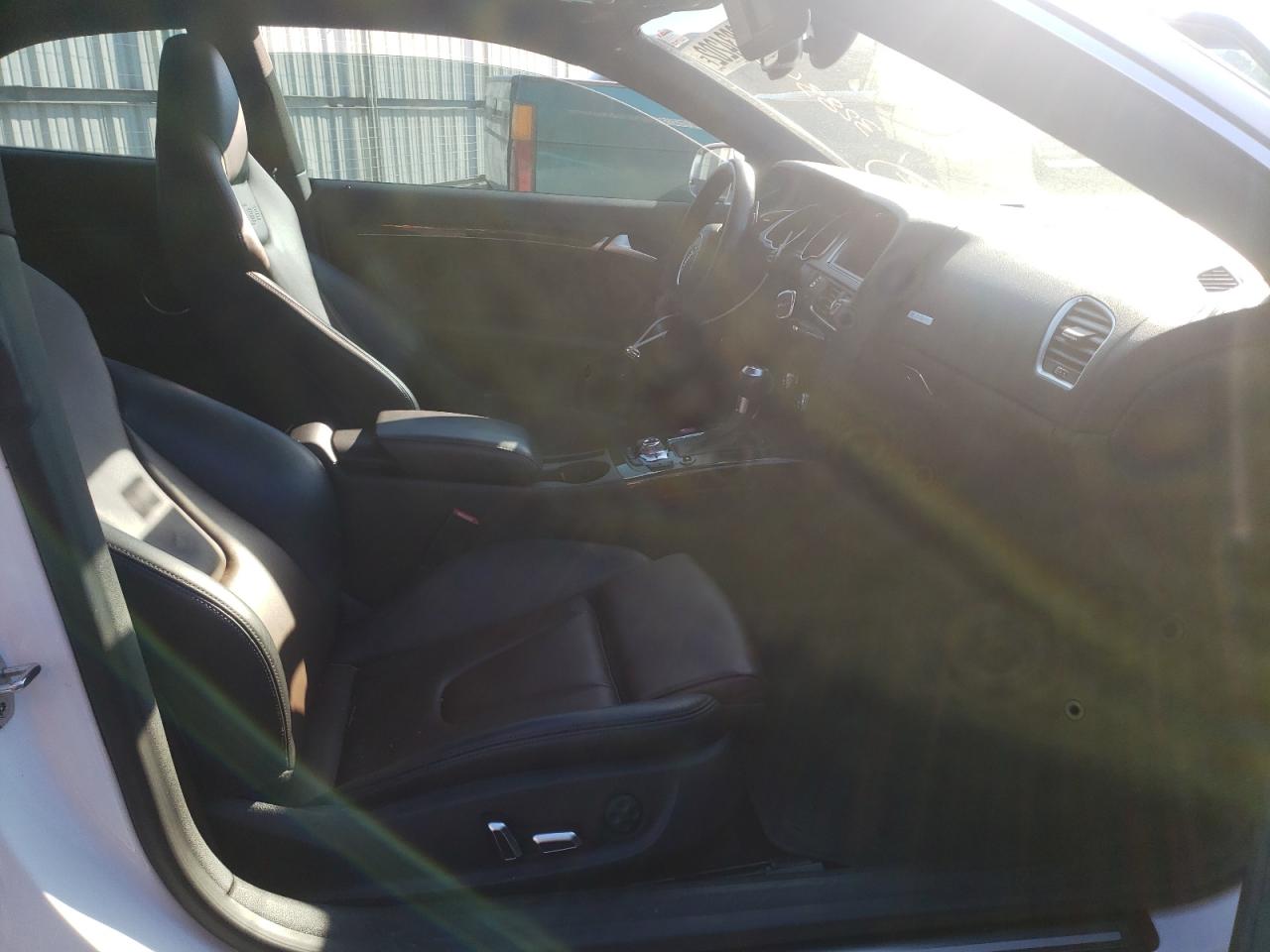 Фото 5 с аукциона – 2014 AUDI S5 PREMIUM с VIN WAUCGAFR9EA006253