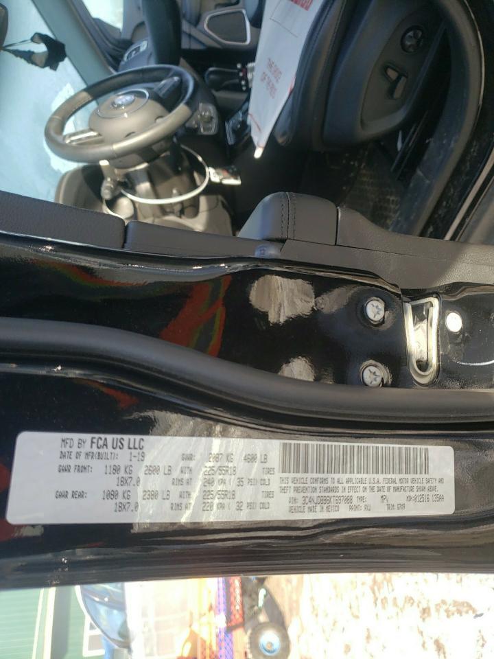 Foto 10 de la subasta – 2019 JEEP COMPASS LA con VIN 3C4NJDBB6KT697088