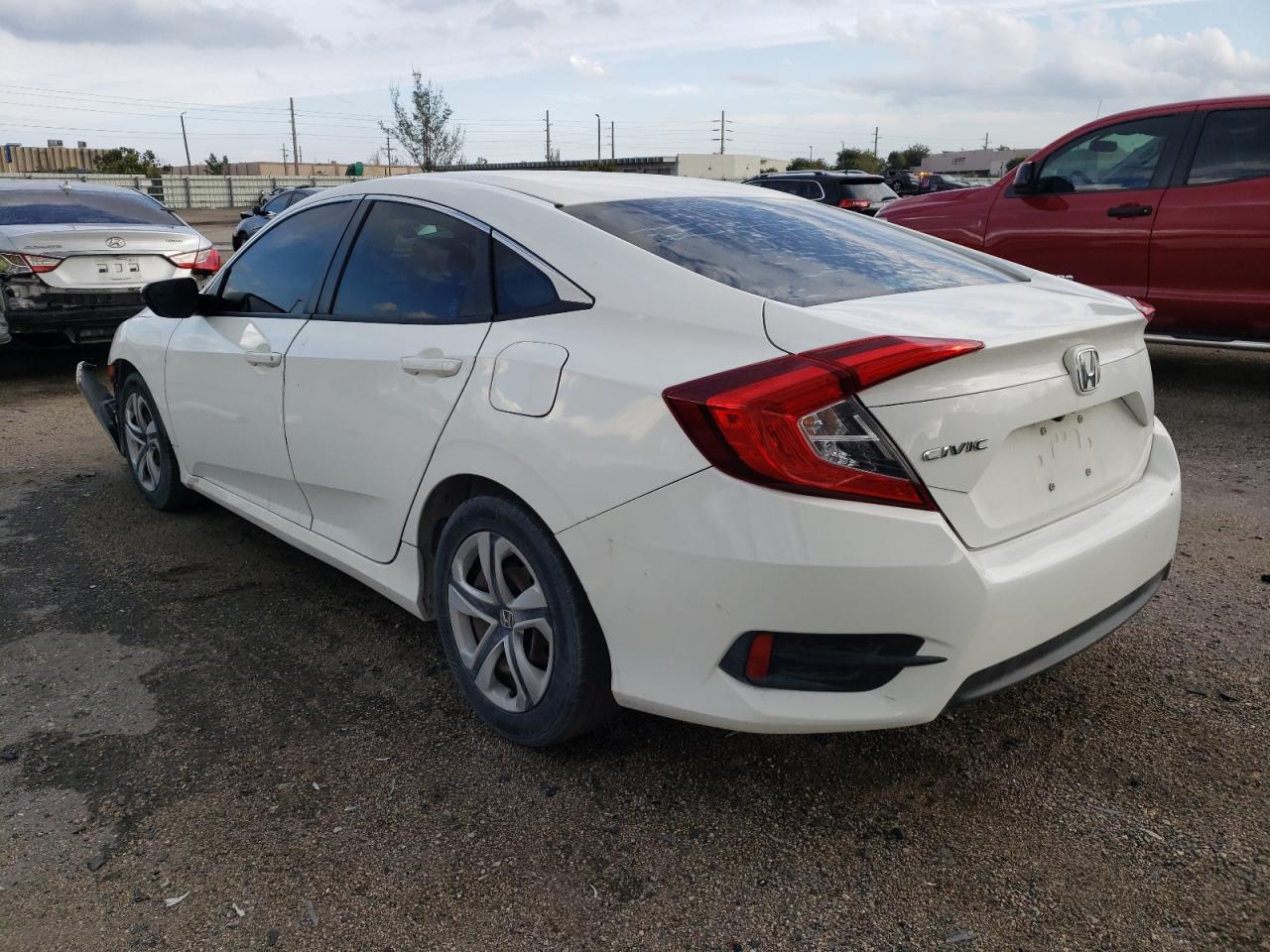 Photo 3 from auction – 2016 HONDA CIVIC LX with VIN 19XFC2F54GE006773