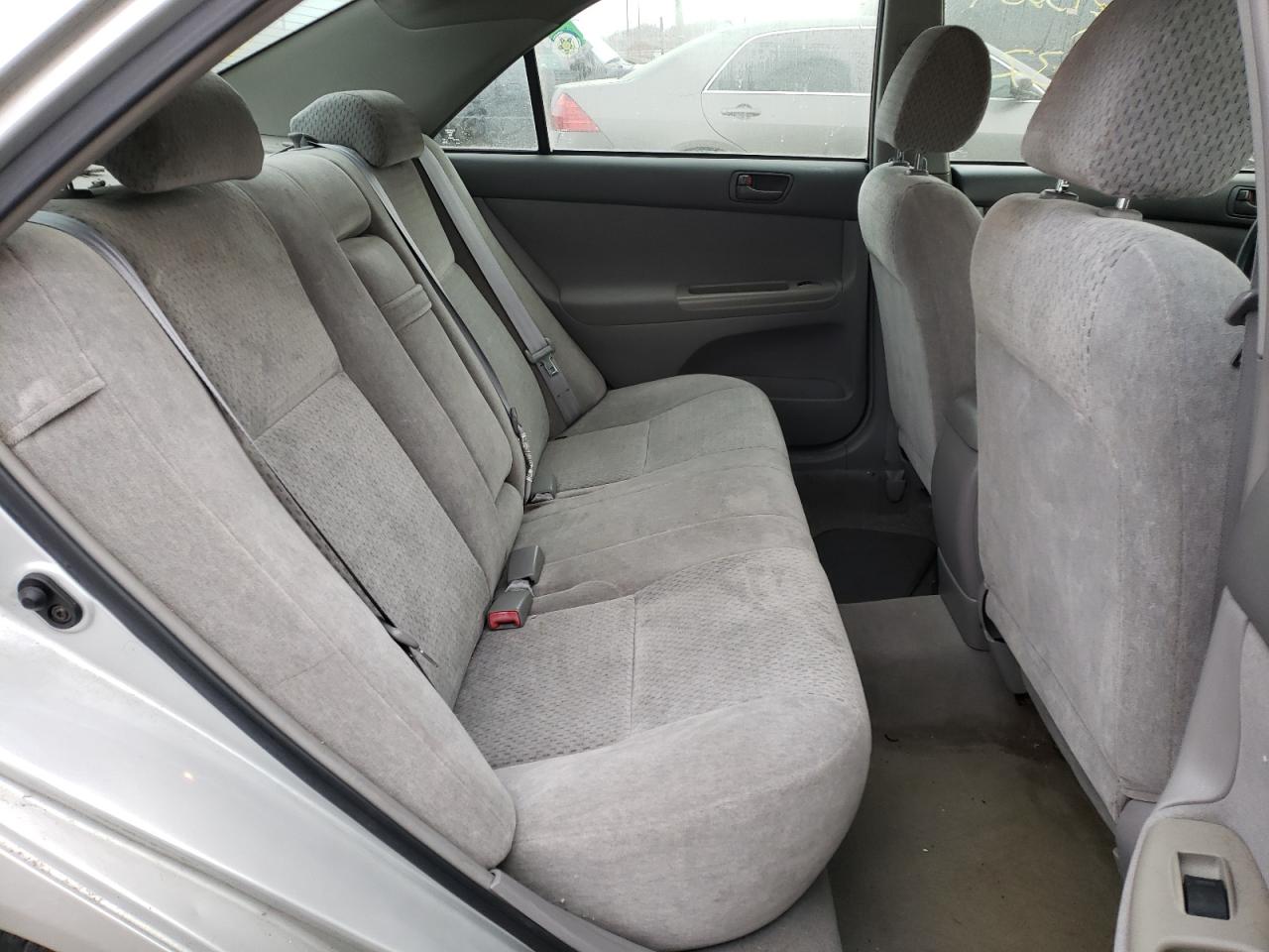 Photo 6 from auction – 2003 TOYOTA CAMRY LE with VIN 4T1BE32K63U680537