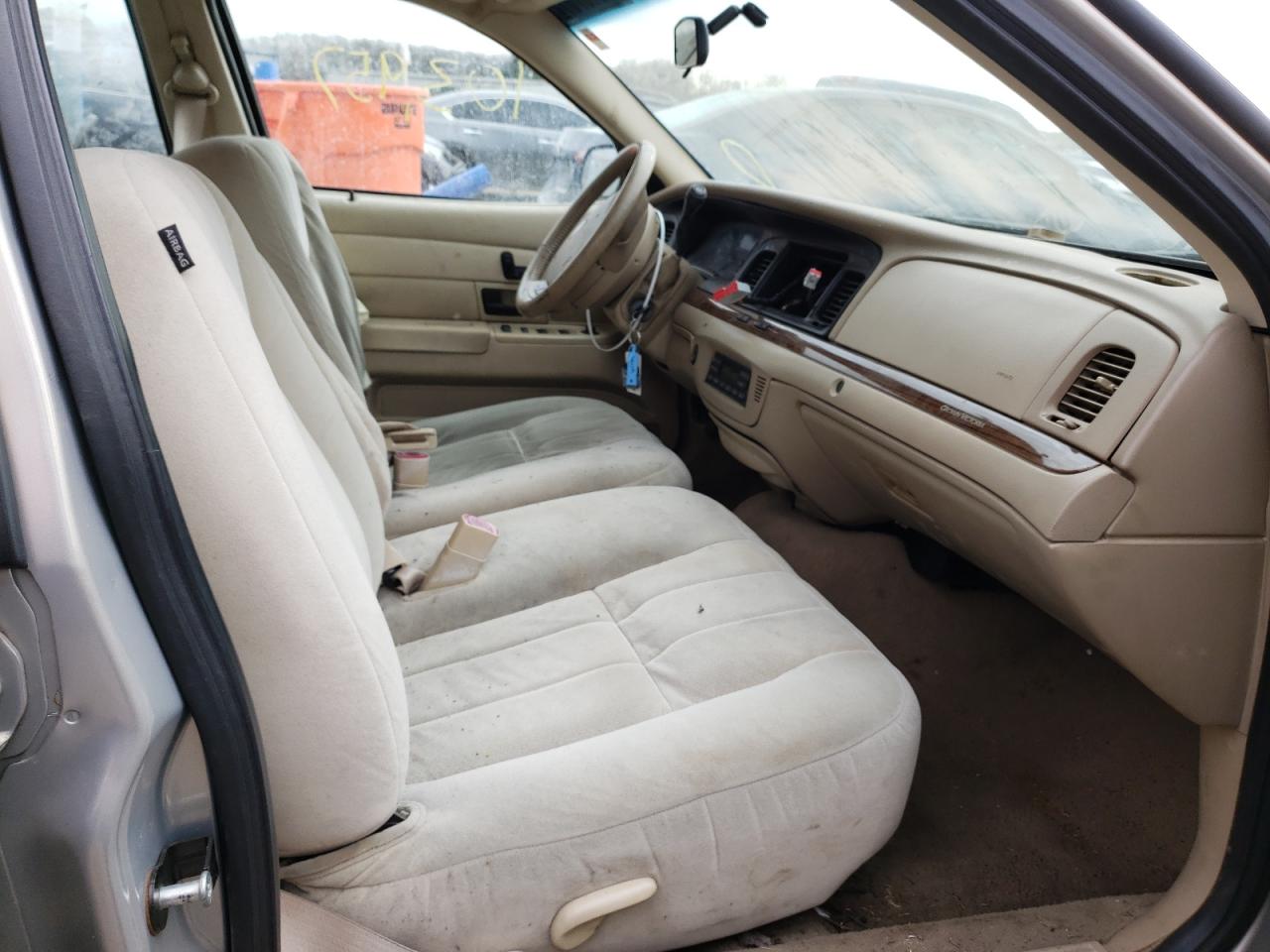 Photo 5 from auction – 2009 FORD CROWN VICT with VIN 2FAHP74V49X134284