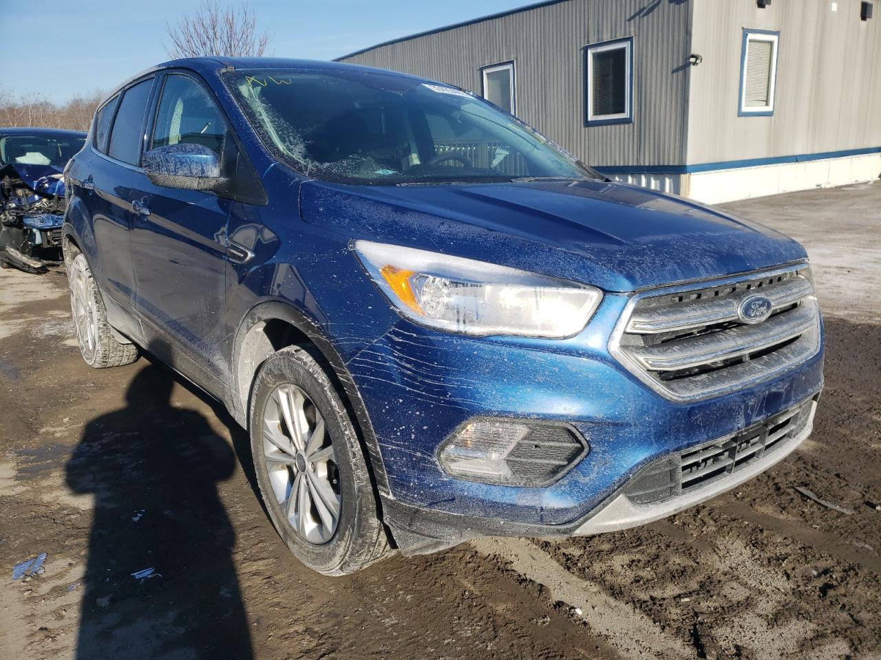 Photo 1 from auction – 2017 FORD ESCAPE SE with VIN 1FMCU9GD3HUE61613