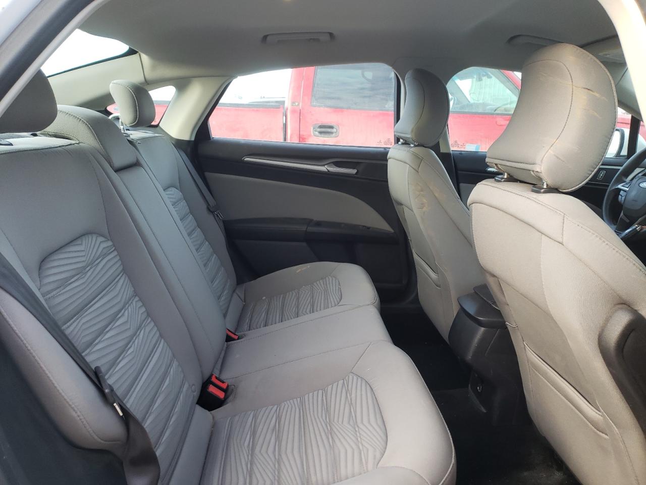 Photo 6 from auction – 2016 FORD FUSION S with VIN 1FA6P0G72G5118059