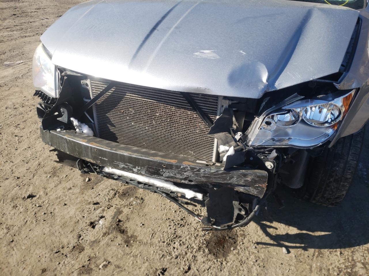Photo 9 from auction – 2014 CHRYSLER TOWN & COU with VIN 2C4RC1BG4ER447961