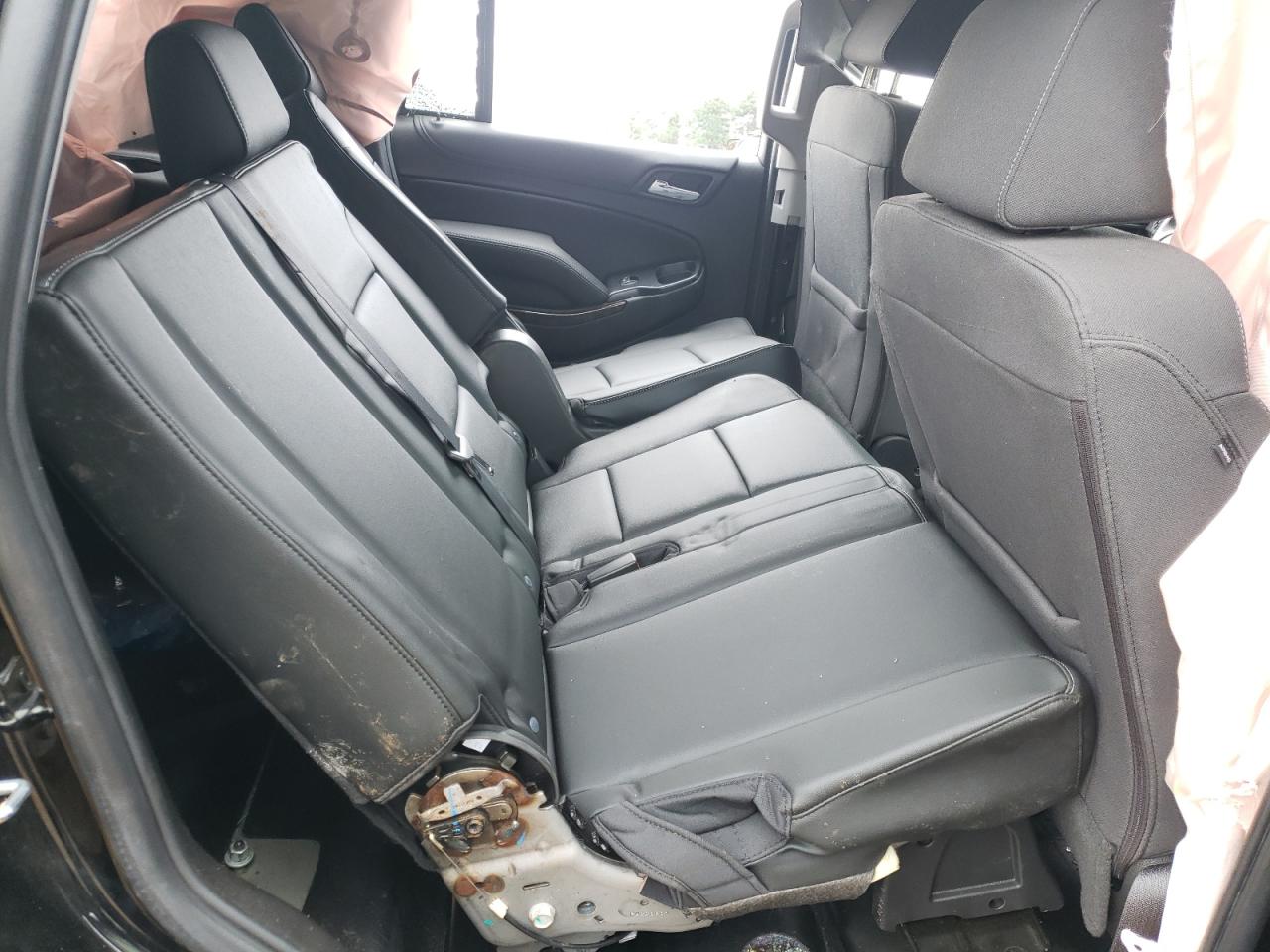 Photo 6 from auction – 2019 CHEVROLET TAHOE POLI with VIN 1GNLCDEC3KR329960
