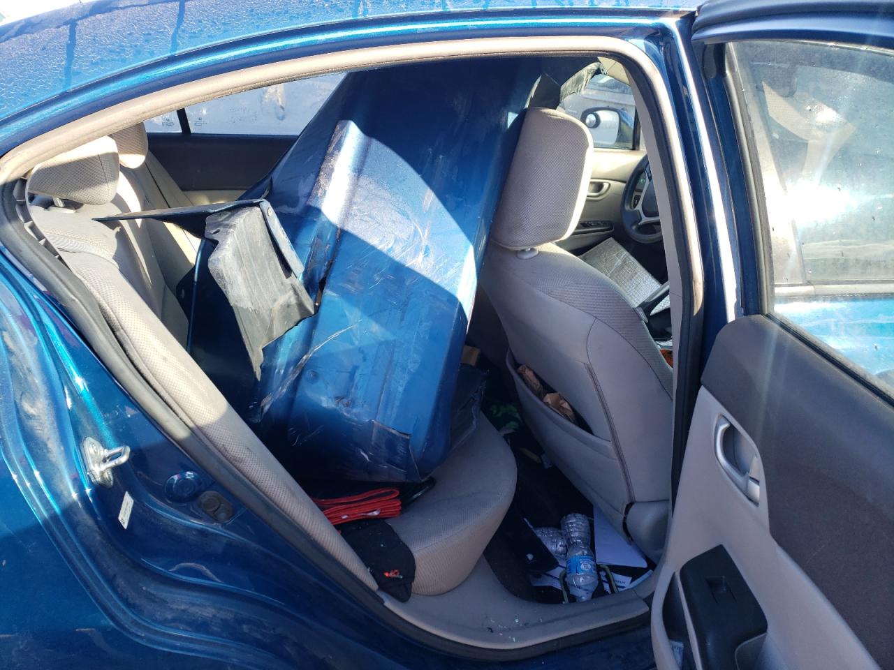 Photo 6 from auction – 2012 HONDA CIVIC LX with VIN 19XFB2F50CE315055