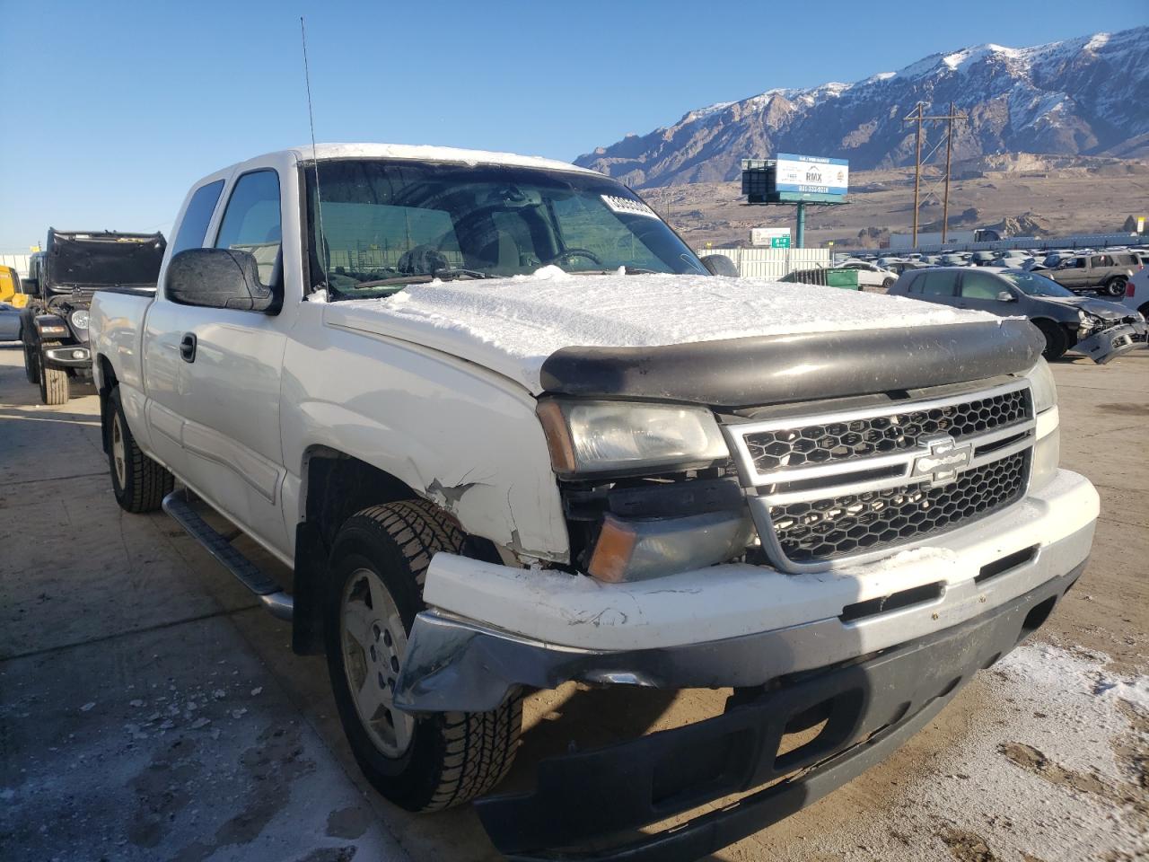CHEVROLET SILVERADO 2006 with VIN 1GCEK19Z36Z276944 - Photo from auction