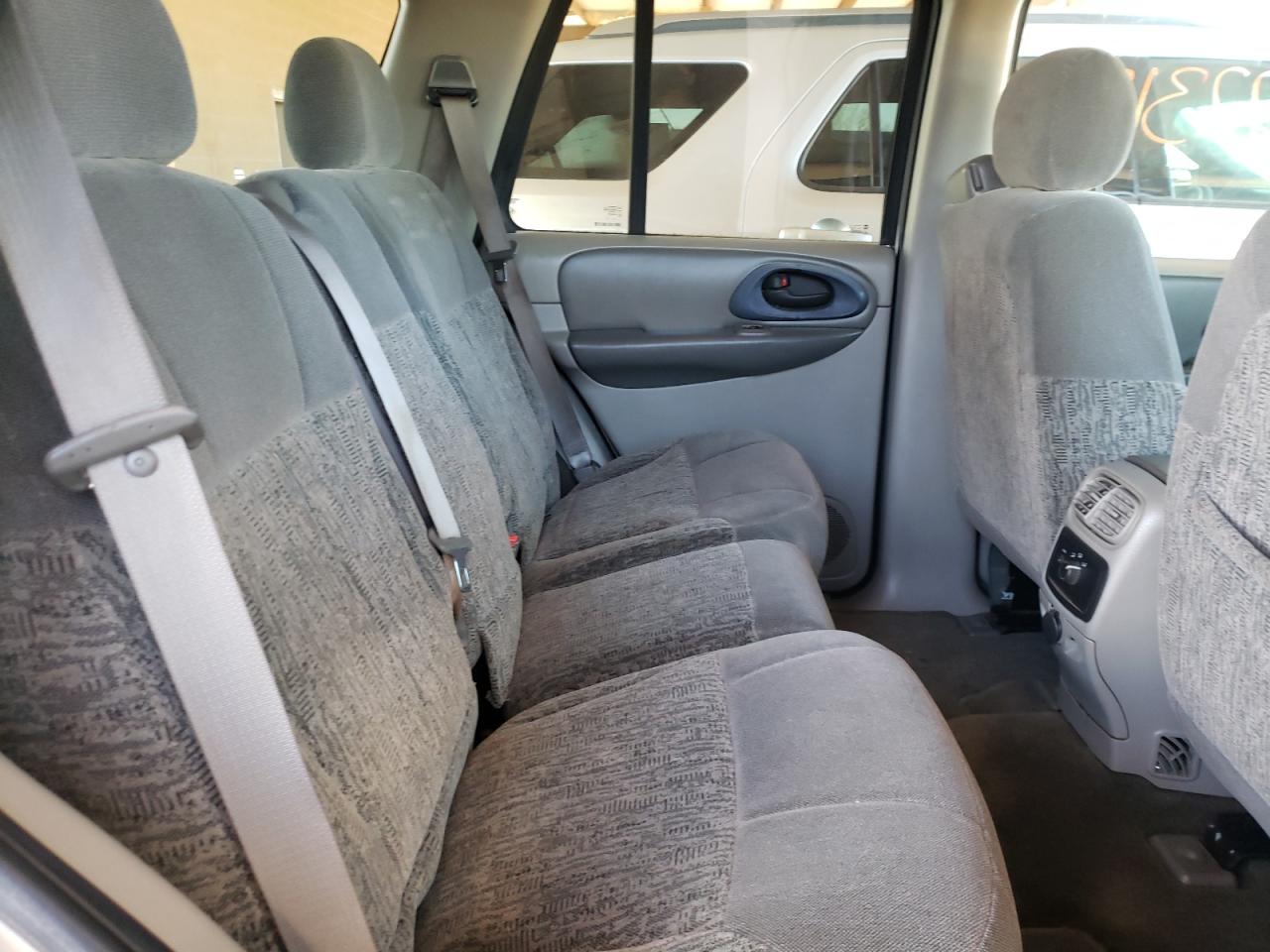 Photo 6 from auction – 2003 CHEVROLET TRAILBLAZE with VIN 1GNDS13S132128536