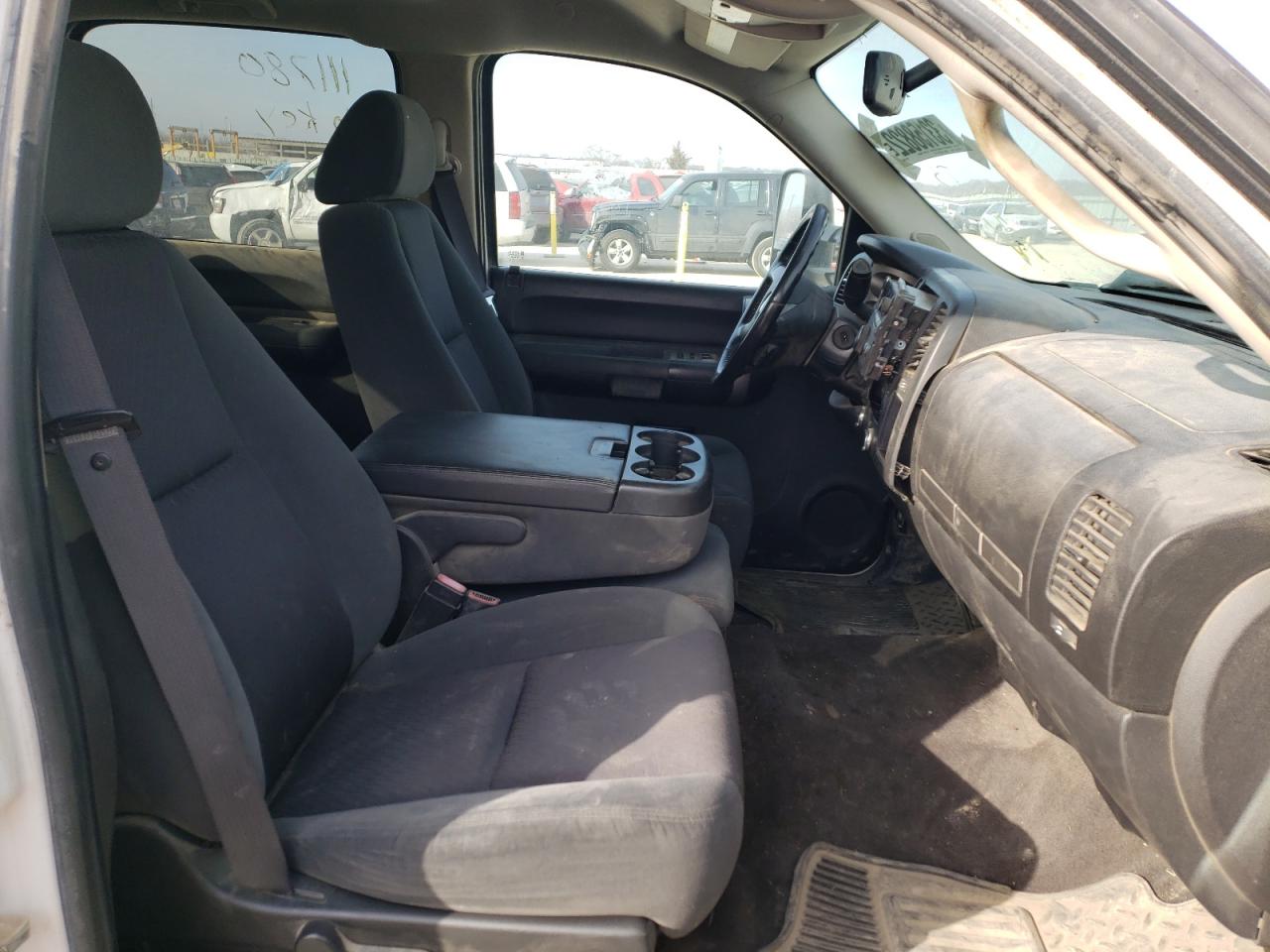 Photo 5 from auction – 2009 CHEVROLET SILVERADO with VIN 1GCHK53K79F189912