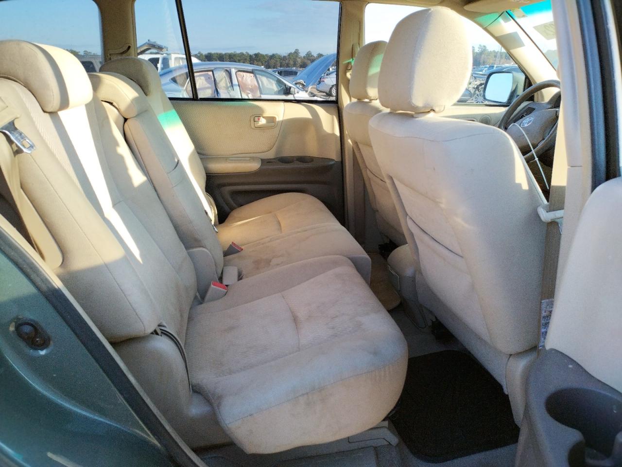 Photo 6 from auction – 2004 TOYOTA HIGHLANDER with VIN JTEDD21A540090286