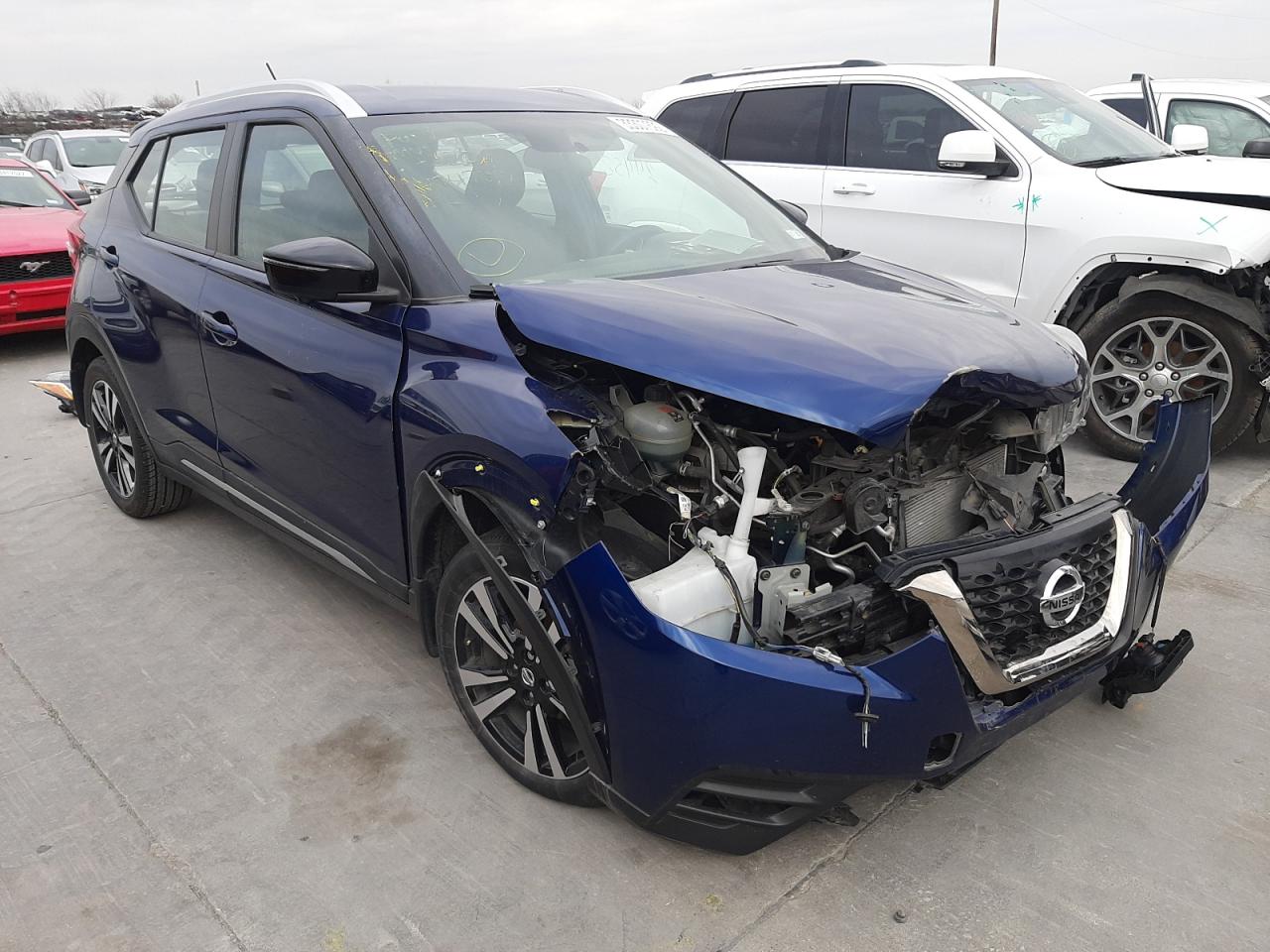NISSAN KICKS S 2019 with VIN 3N1CP5CU2KL493631 - Photo from auction