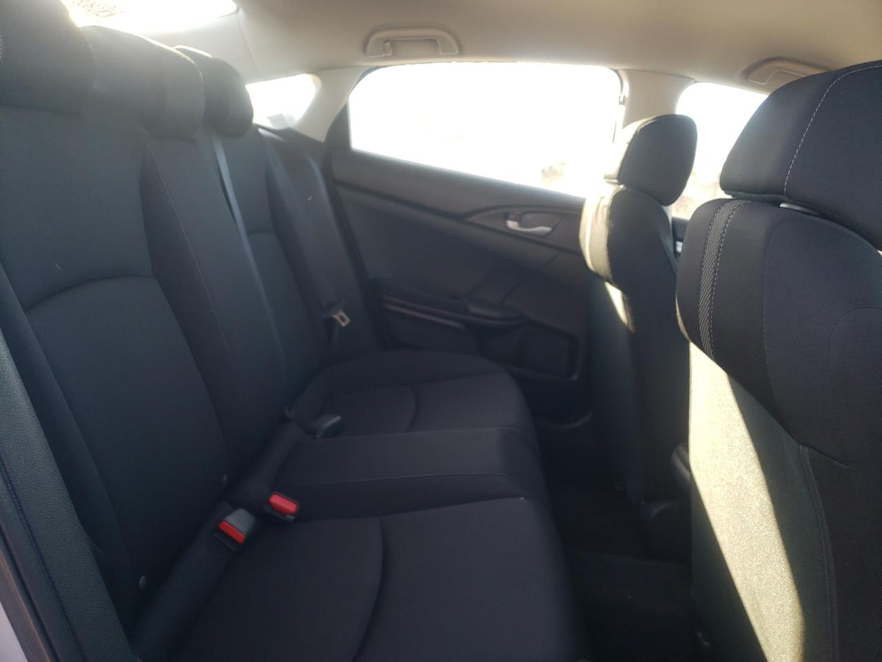 Photo 6 from auction – 2019 HONDA CIVIC LX with VIN 19XFC2F61KE205183