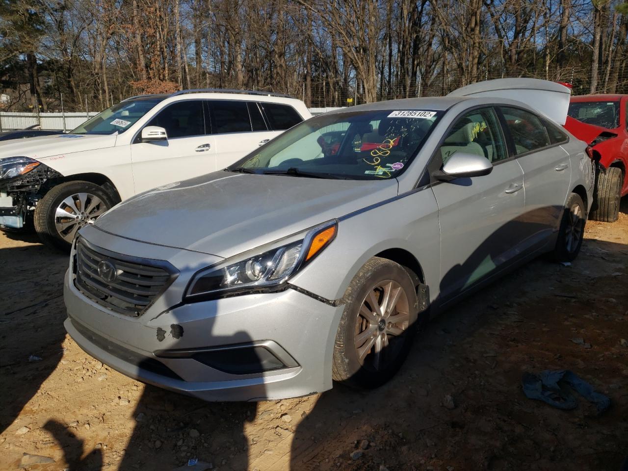 Photo 2 from auction – 2016 HYUNDAI SONATA SE with VIN 5NPE24AF0GH416802