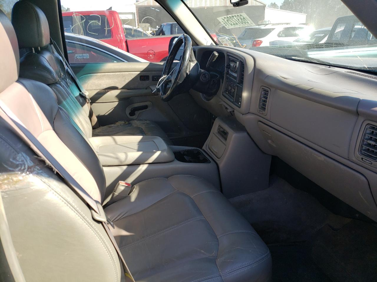 Photo 5 from auction – 2001 CHEVROLET SILVERADO with VIN 2GCEC19T511168318