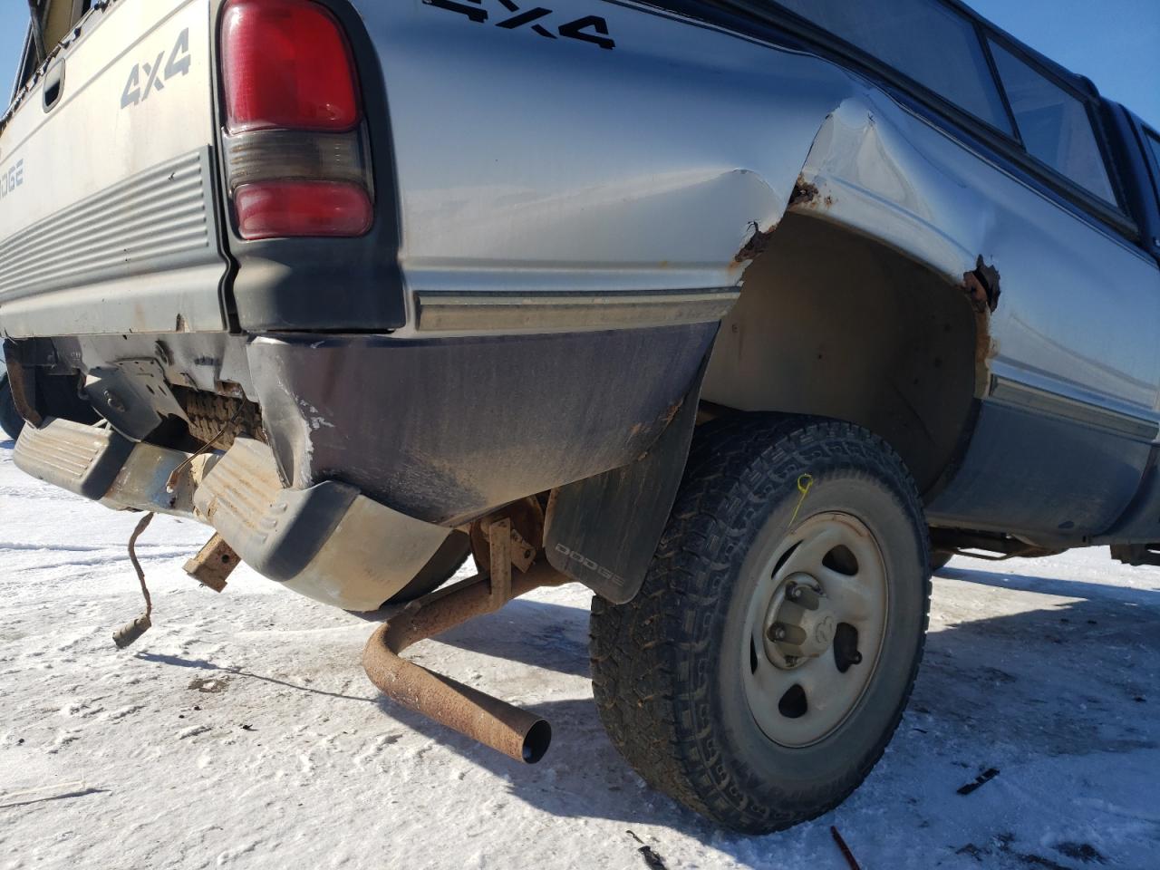 Photo 9 from auction – 1997 DODGE RAM 1500 with VIN 1B7HF16Z9VJ596434