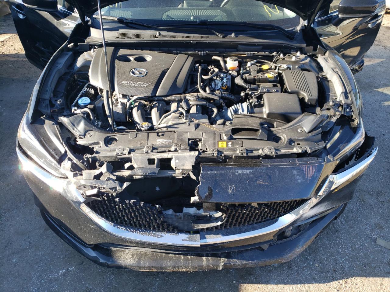 Photo 7 from auction – 2018 MAZDA 6 TOURING with VIN JM1GL1VMXJ1326908