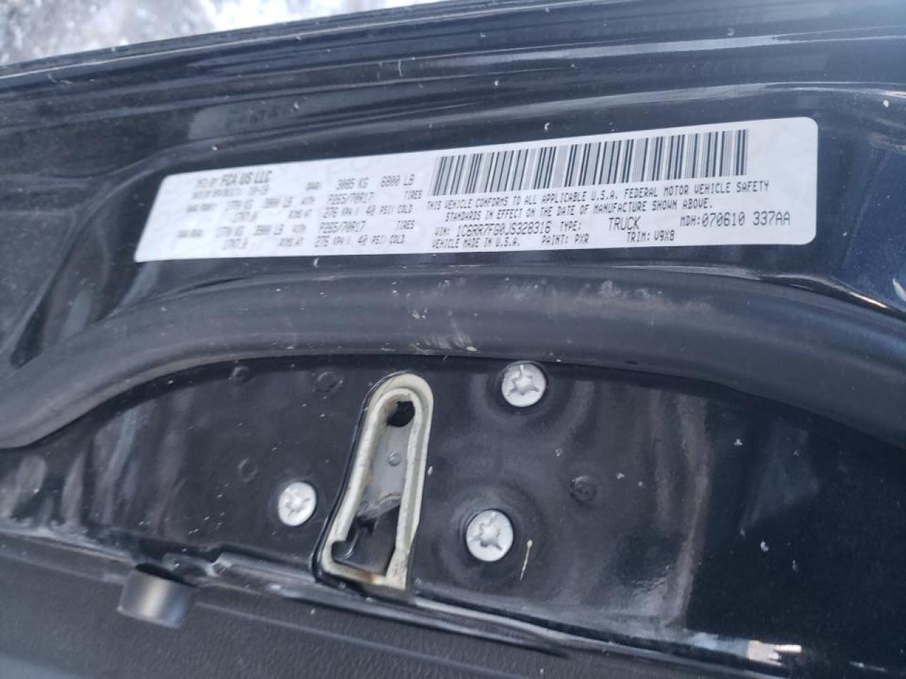 Photo 10 from auction – 2018 RAM 1500 ST with VIN 1C6RR7FG0JS328316