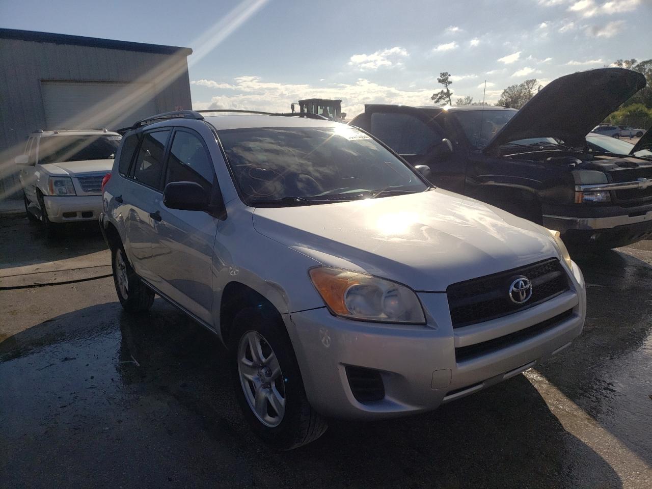 TOYOTA RAV4 2010 with VIN JTMZF4DV3A5022369 - Photo from auction