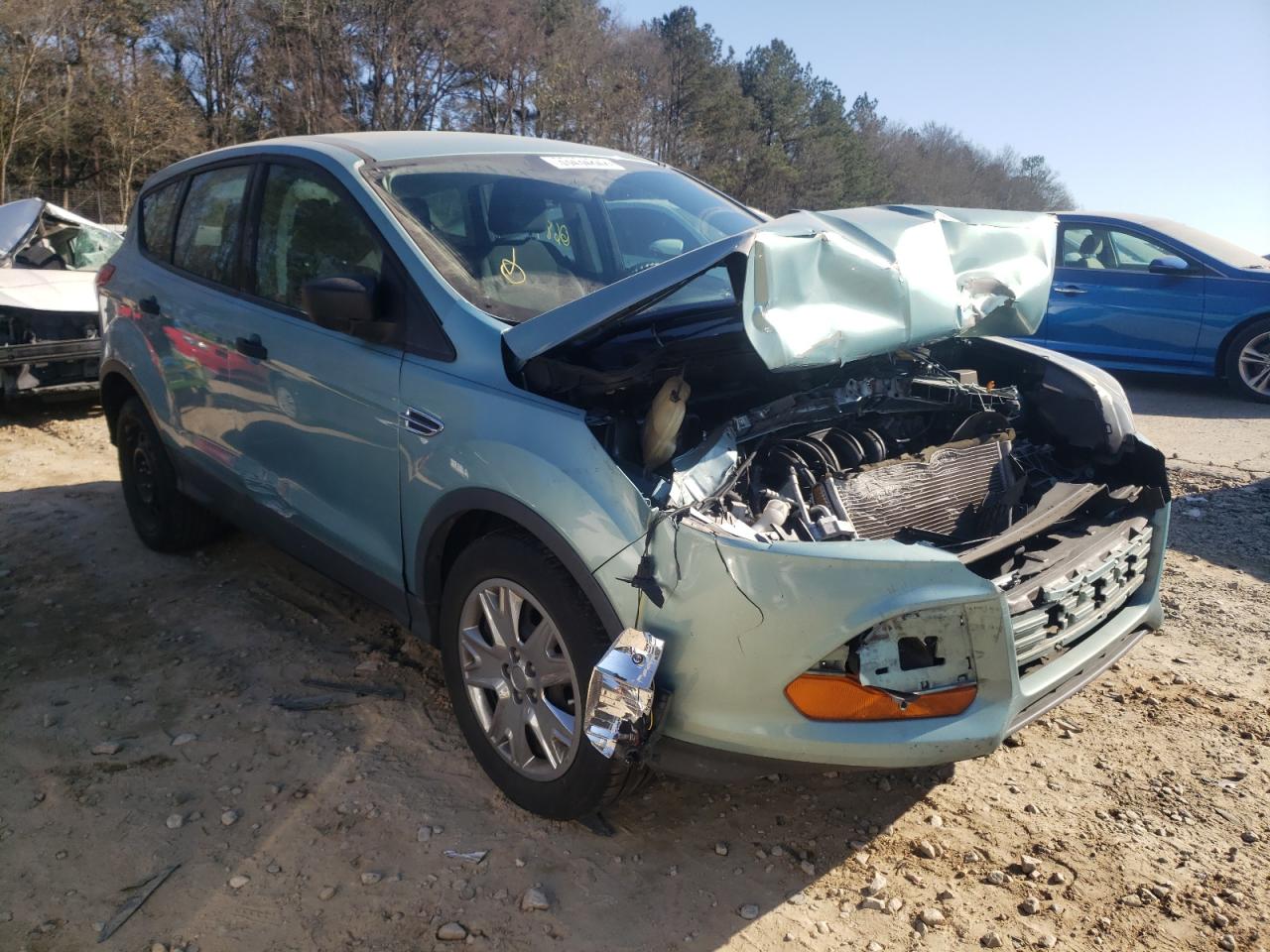 FORD ESCAPE S 2013 с VIN 1FMCU0F75DUB42702 - Фото с аукциона