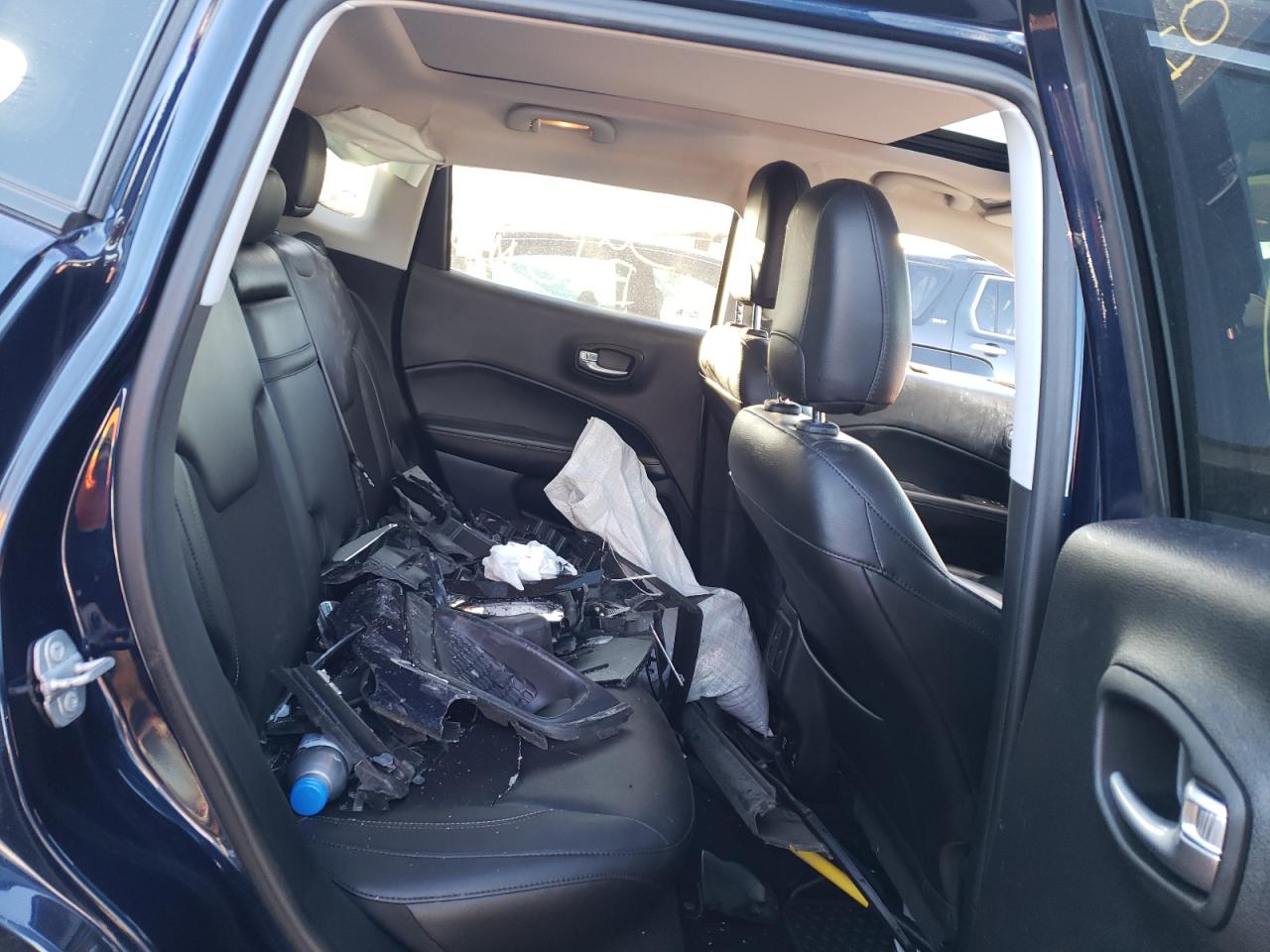 Photo 6 from auction – 2018 JEEP COMPASS LA with VIN 3C4NJDBB6JT175284