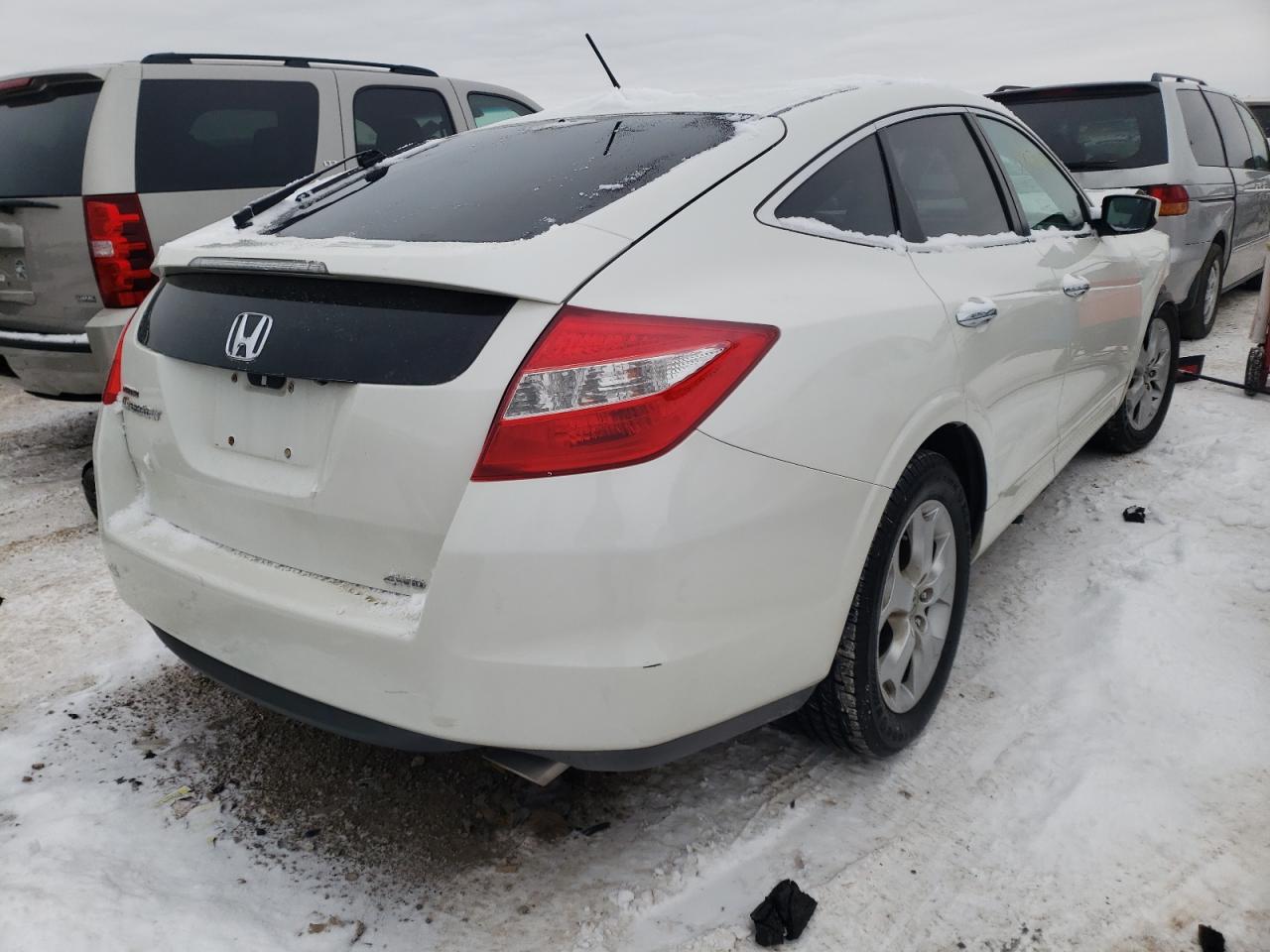 Photo 4 from auction – 2011 HONDA ACCORD CRO with VIN 5J6TF2H51BL007073
