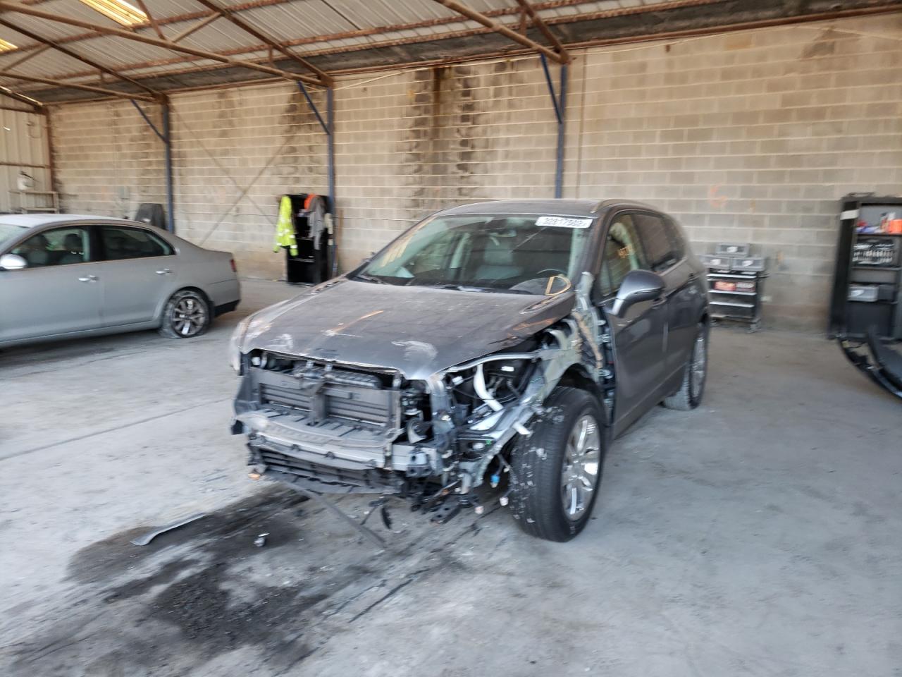 Photo 9 from auction – 2020 BUICK ENVISION E with VIN LRBFXCSA1LD034540