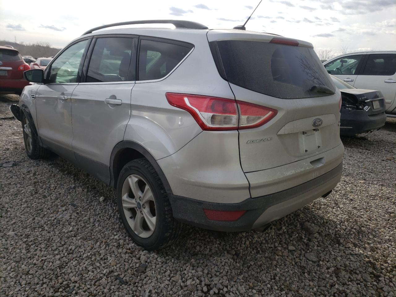 Photo 3 from auction – 2016 FORD ESCAPE SE with VIN 1FMCU9GX7GUB95974