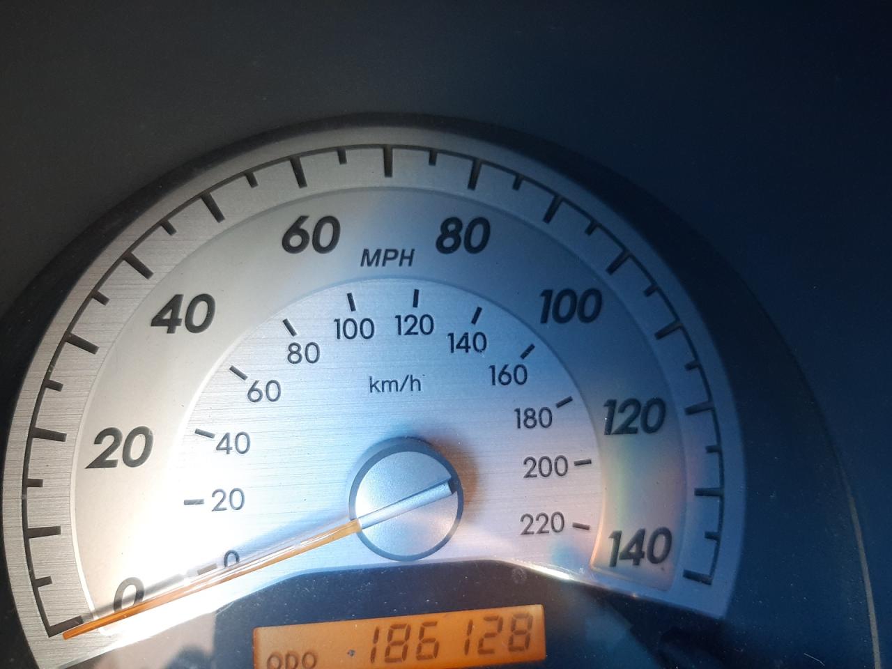 Photo 8 from auction – 2006 TOYOTA SCION TC with VIN JTKDE177260132240