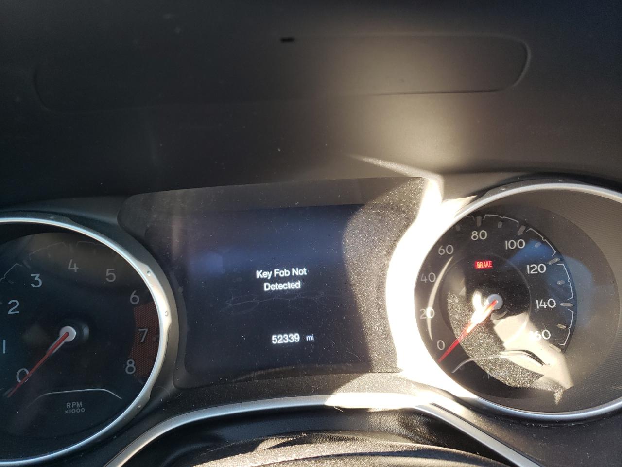 Photo 8 from auction – 2018 JEEP COMPASS LA with VIN 3C4NJDBB6JT175284