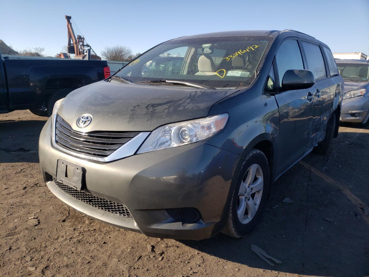 Photo 2 from auction – 2012 TOYOTA SIENNA LE with VIN 5TDKK3DCXCS254745