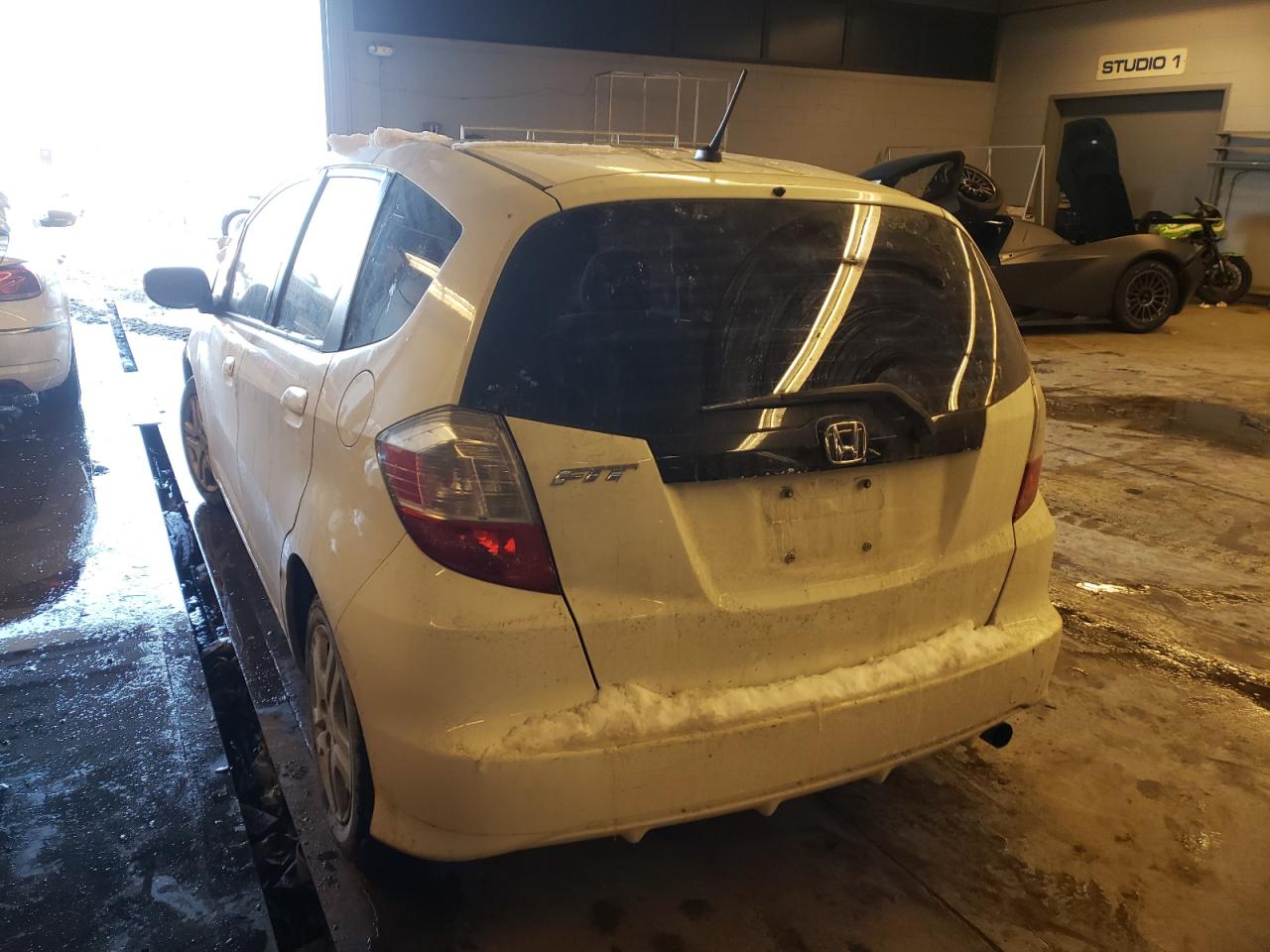 Photo 3 from auction – 2013 HONDA FIT with VIN JHMGE8H30DC010382