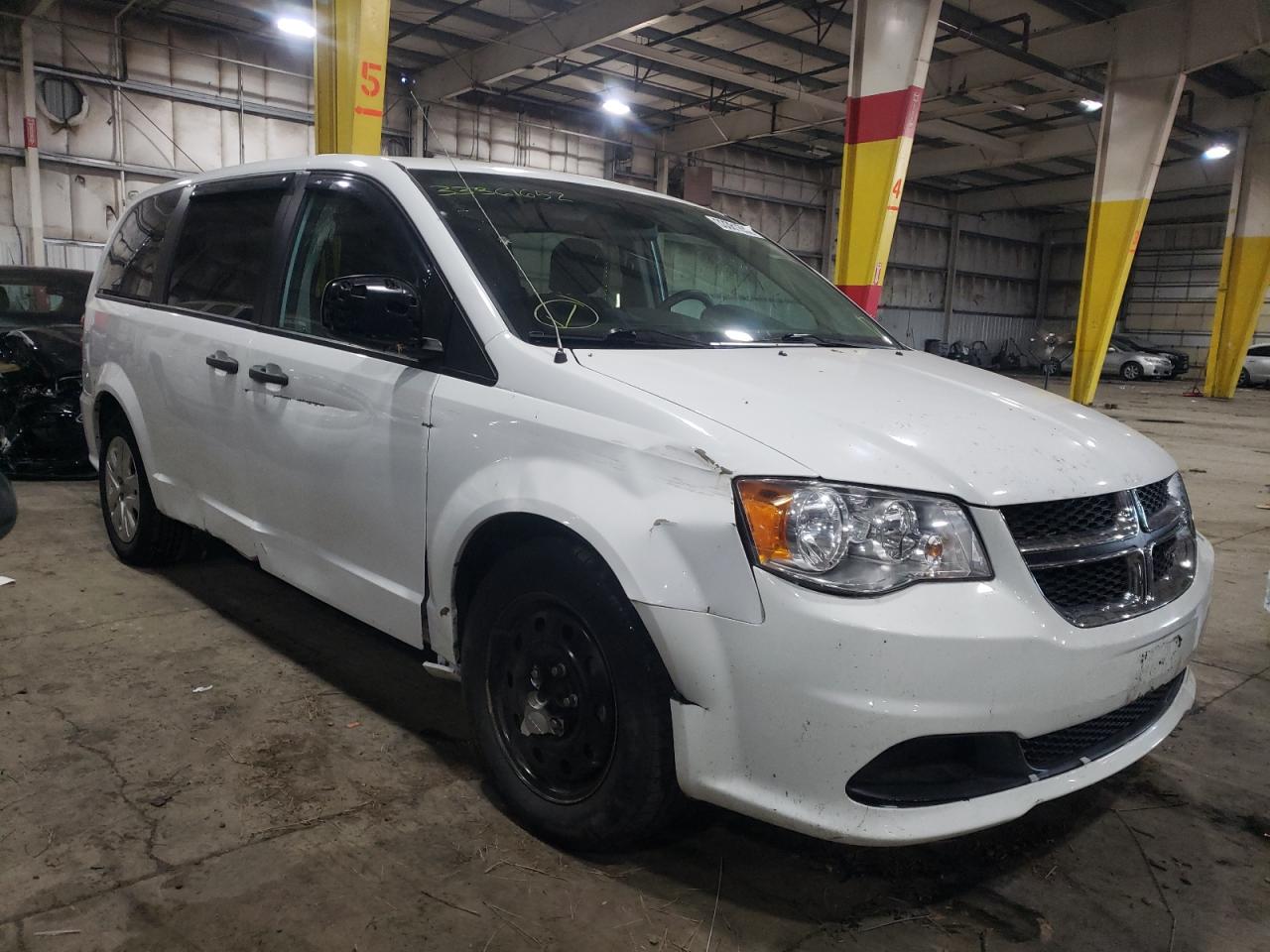DODGE GRAND CARA 2019 with VIN 2C4RDGBG1KR654688 - Photo from auction
