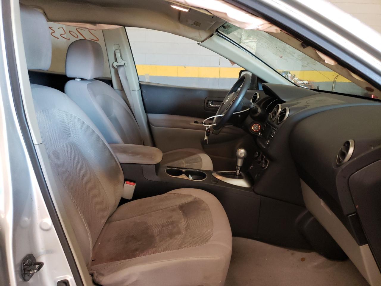 Photo 5 from auction – 2013 NISSAN ROGUE S with VIN JN8AS5MT2DW034741