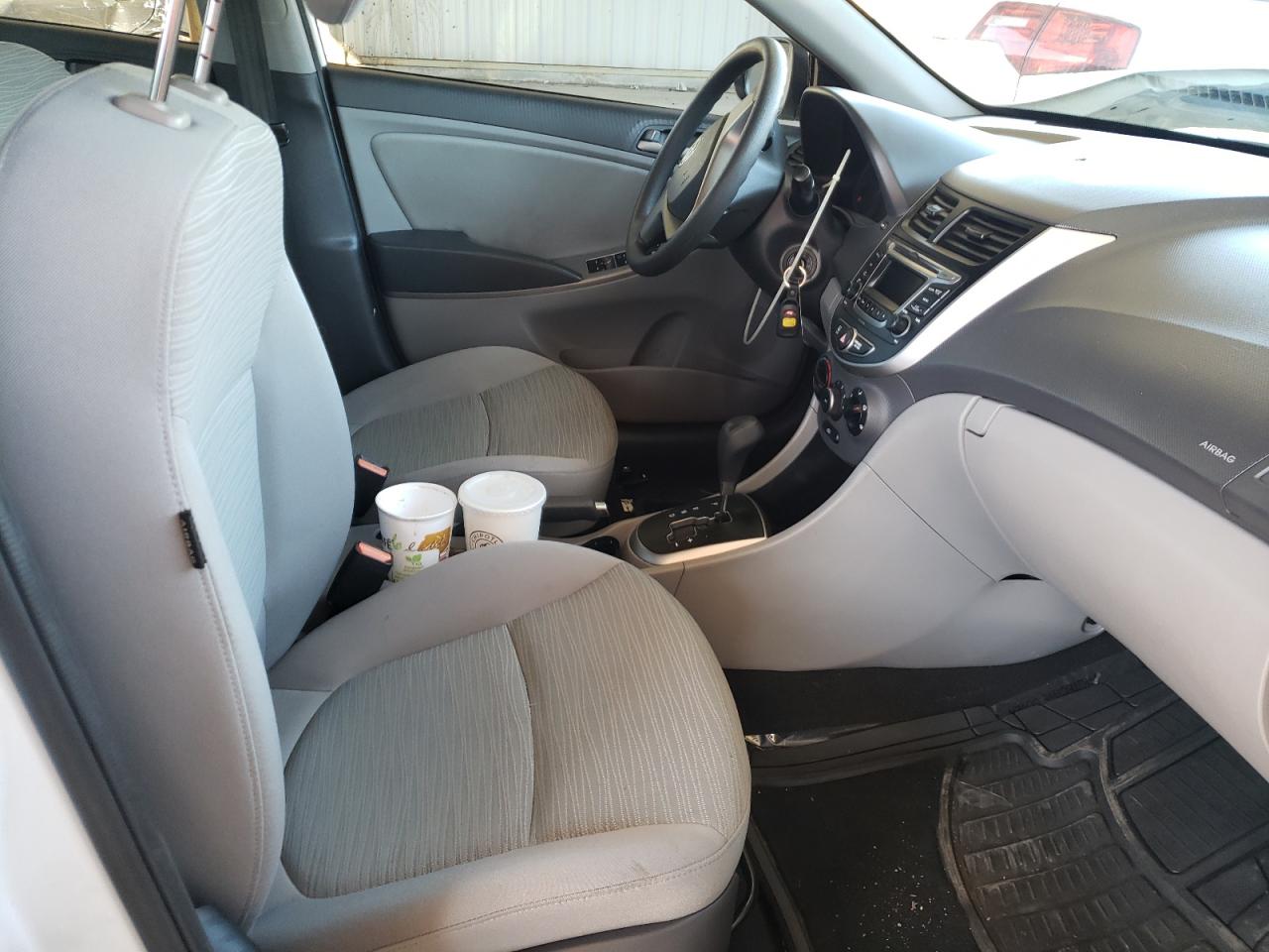Photo 5 from auction – 2016 HYUNDAI ACCENT with VIN KMHCT4AE9GU979151