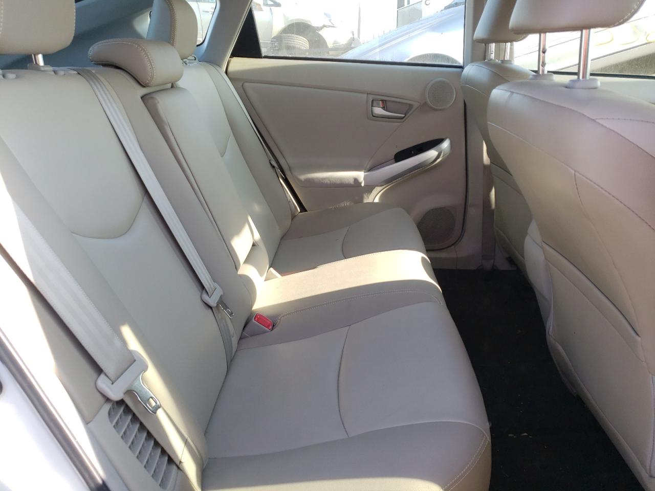 Photo 6 from auction – 2012 TOYOTA PRIUS with VIN JTDKN3DU6C5400323