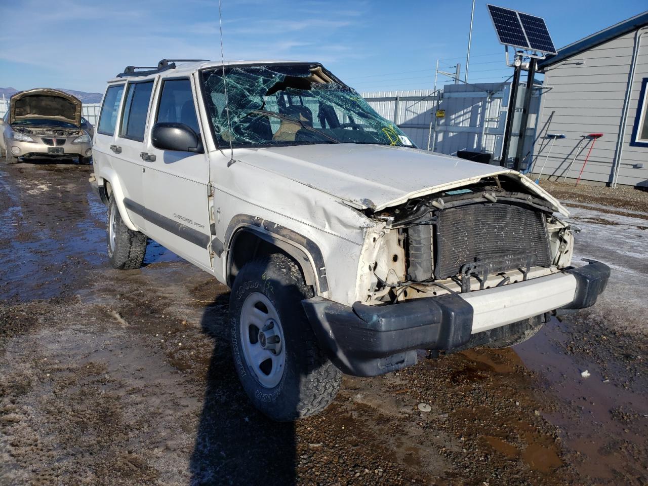 JEEP CHEROKEE S 2001 with VIN 1J4FF48S31L593580 - Photo from auction