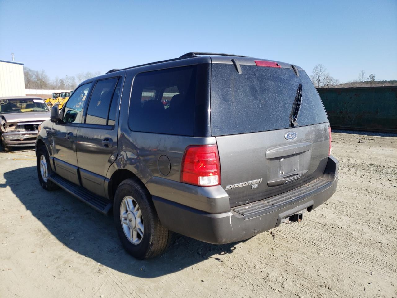 Foto 3 de la subasta – 2004 FORD EXPEDITION con VIN 1FMPU15L44LA96128