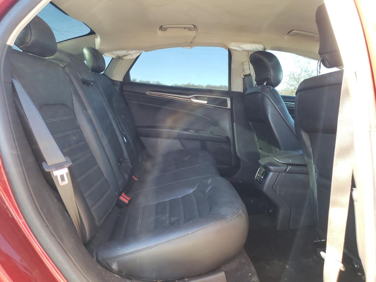 Photo 6 from auction – 2014 FORD FUSION SE with VIN 3FA6P0HDXER214357