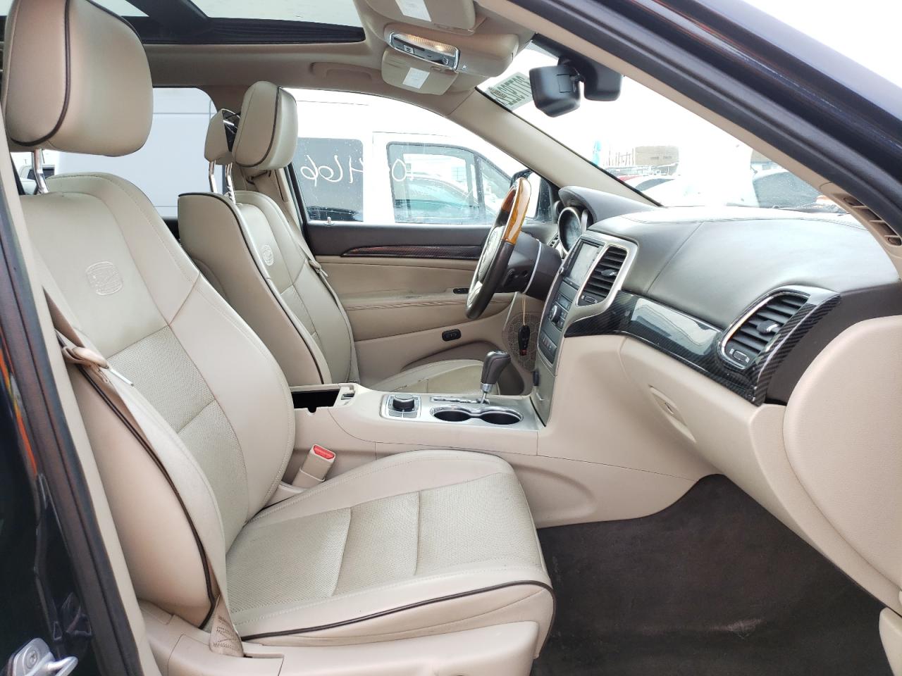 Photo 5 from auction – 2011 JEEP GRAND CHER with VIN 1J4RR6GT5BC501431