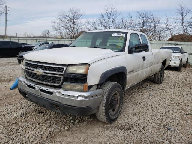Photo 2 from auction – 2006 CHEVROLET SILVERADO with VIN 1GCHC29U46E253216