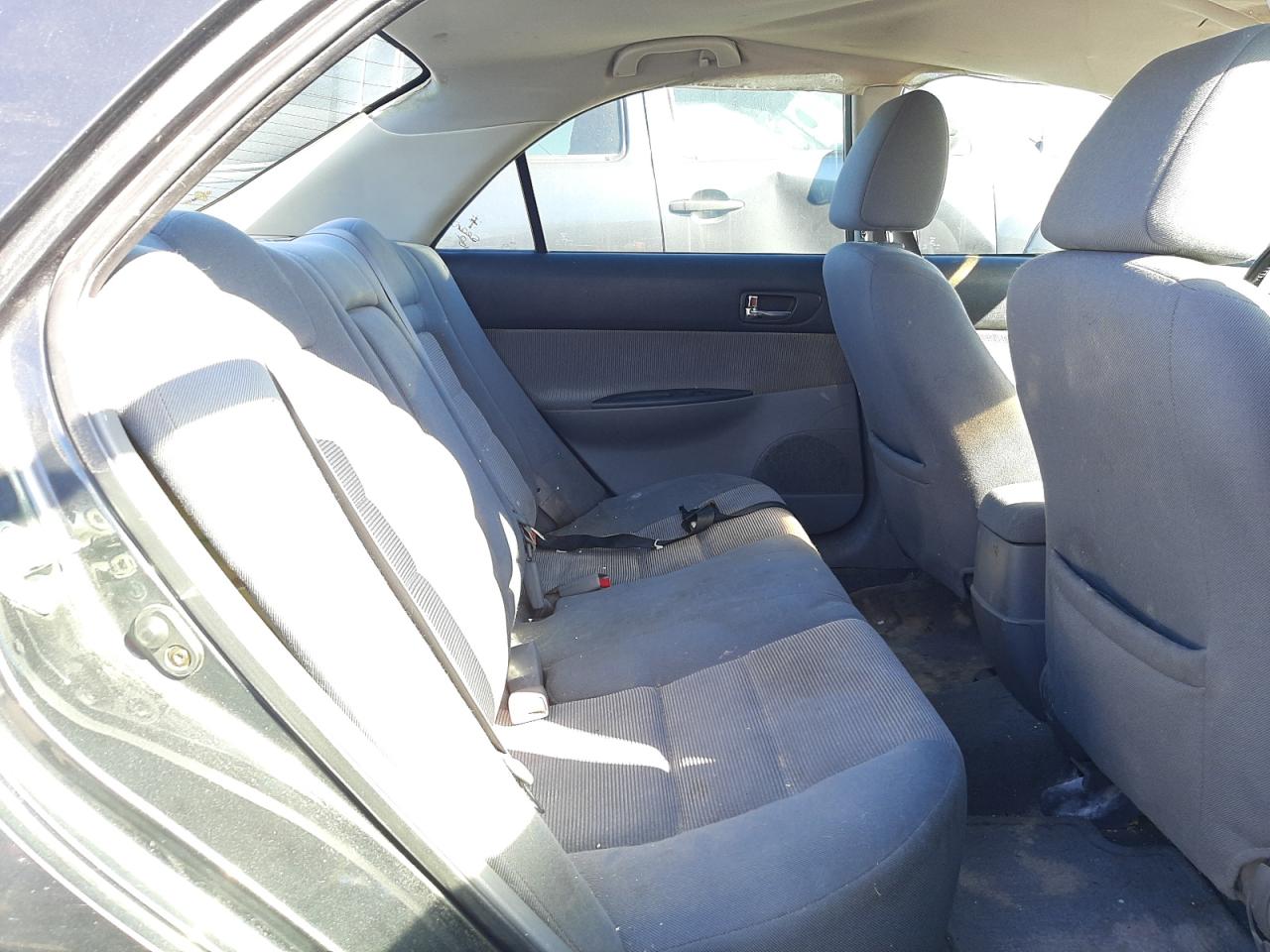 Photo 6 from auction – 2004 MAZDA 6 I with VIN 1YVFP80C245N25725