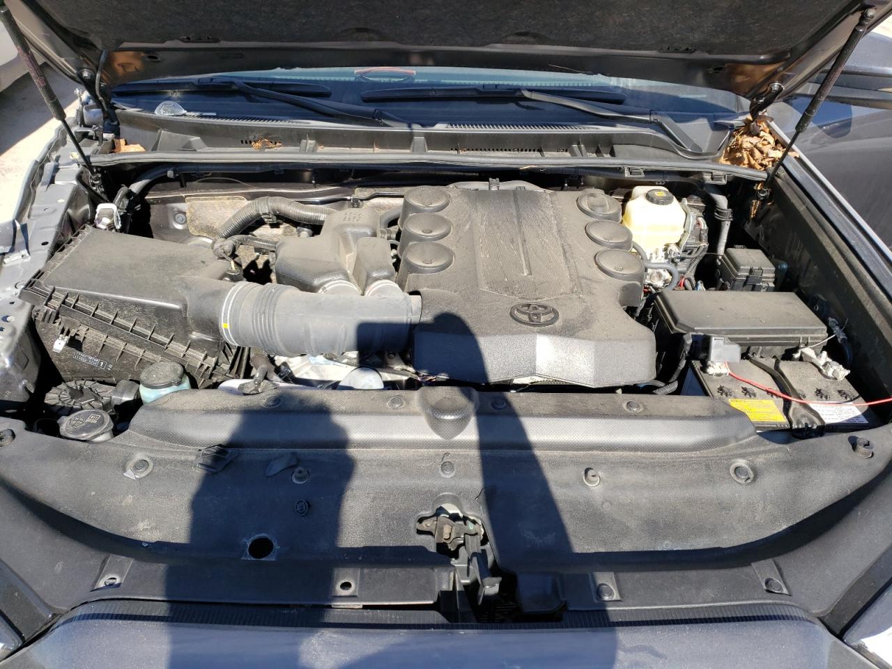 Photo 7 from auction – 2020 TOYOTA 4RUNNER SR with VIN JTEBU5JRXL5793253