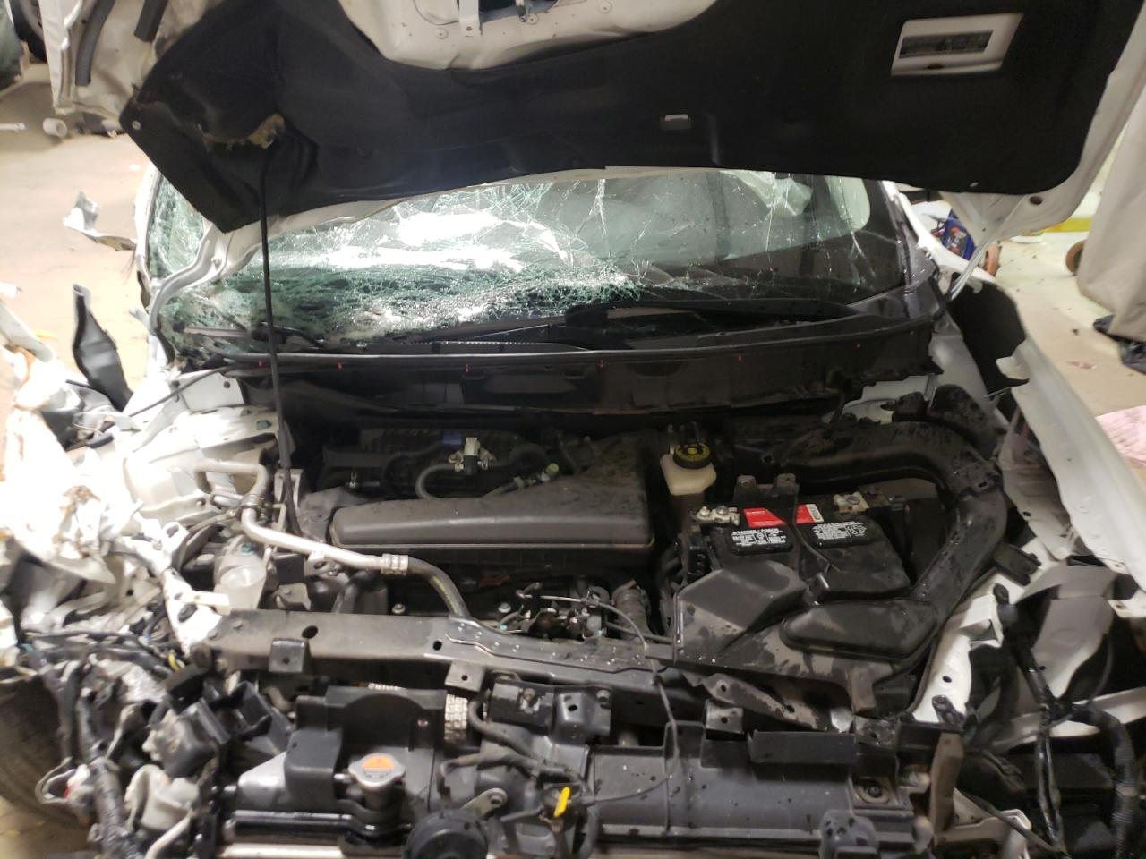 Photo 7 from auction – 2017 NISSAN ROGUE S with VIN KNMAT2MT0HP501713